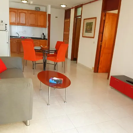 Torres De Yomely Apartament
