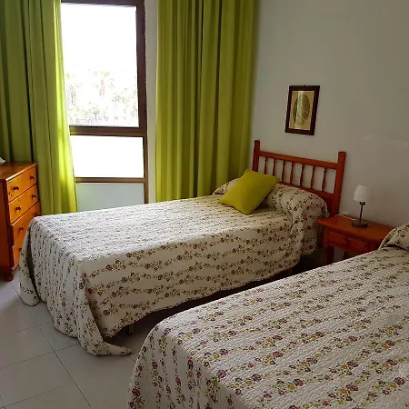 Apartament Torres De Yomely
