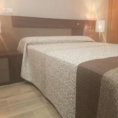 Apartament Torres De Yomely