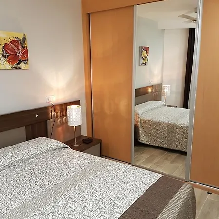 Apartament Torres De Yomely