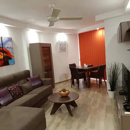 Apartament Torres De Yomely *